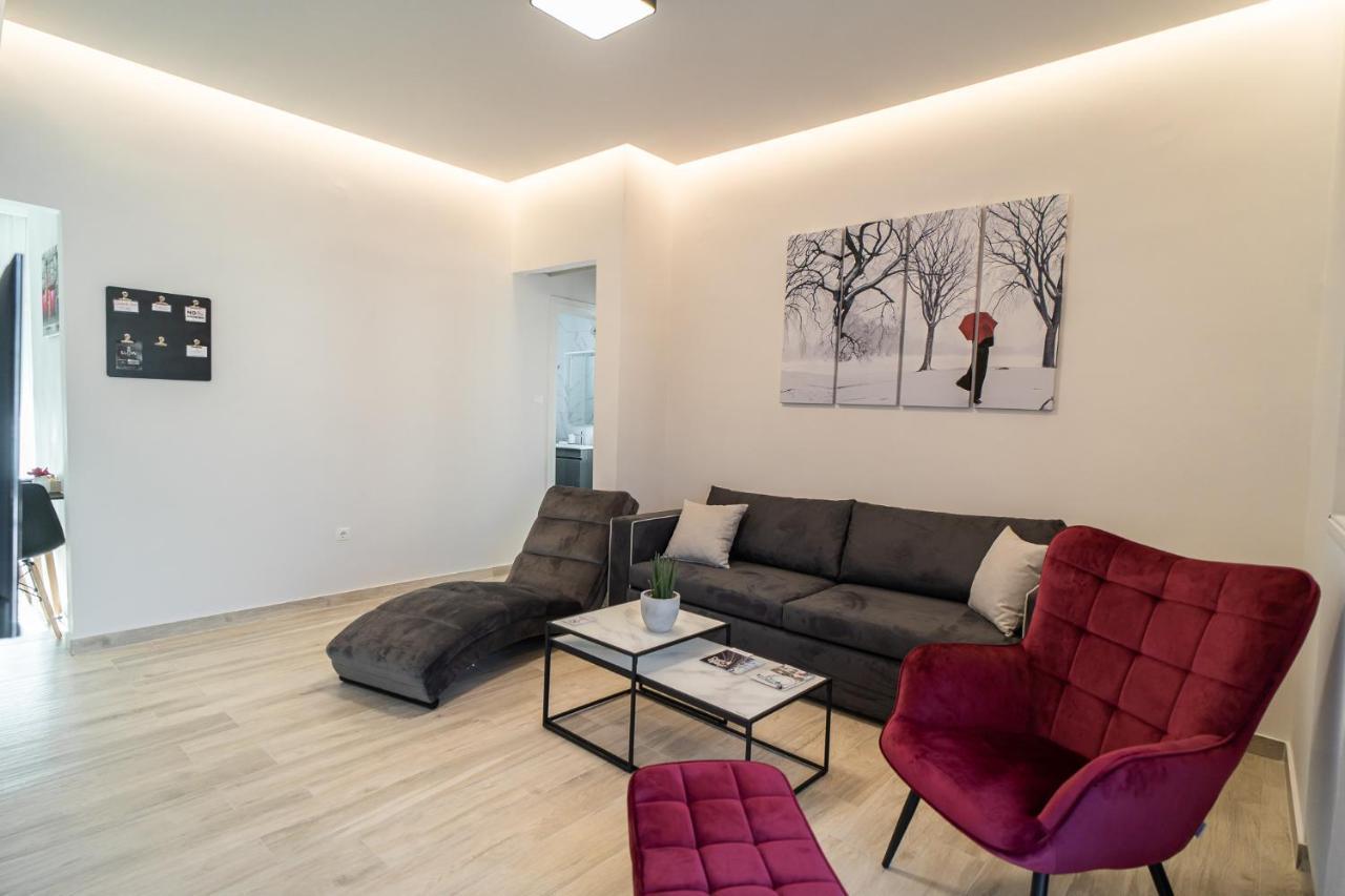 Lux Palace Trikala Bagian luar foto