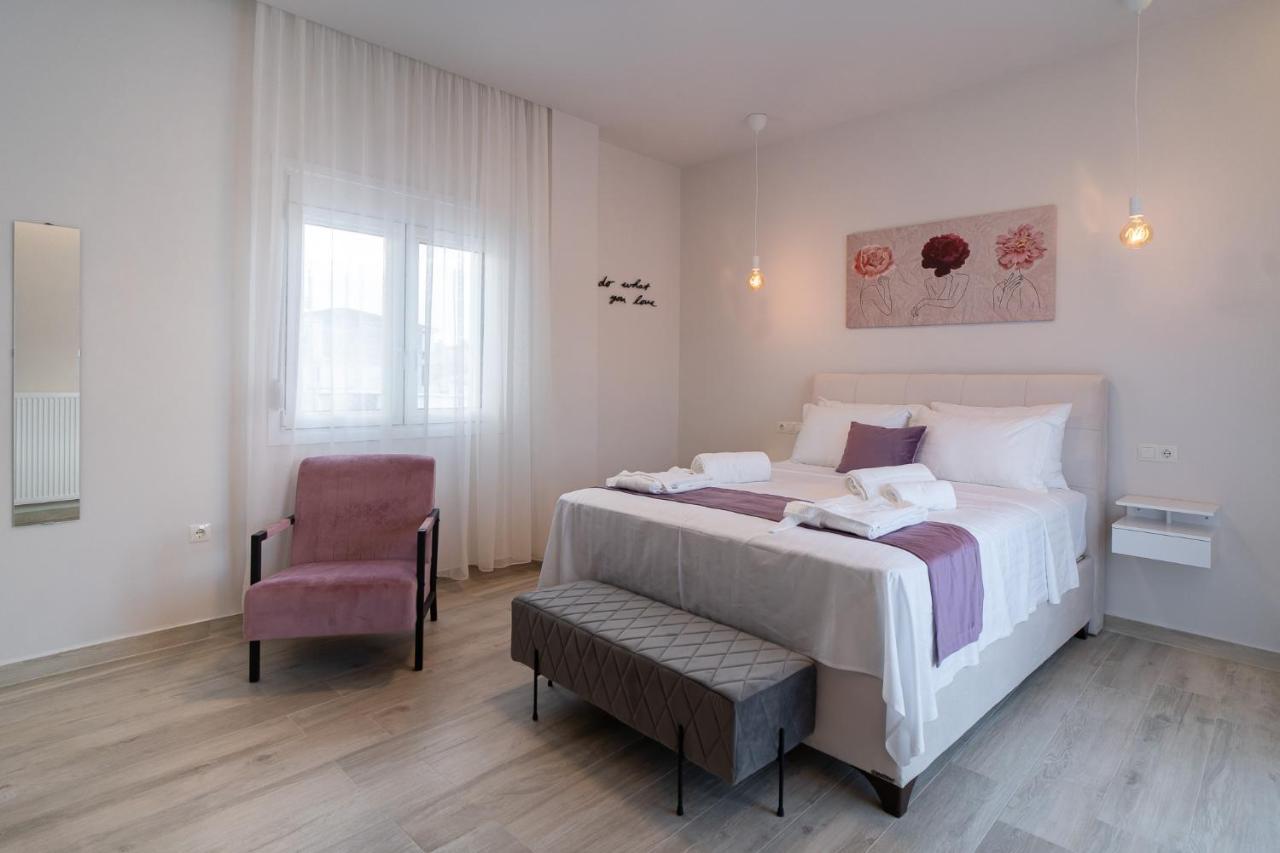 Lux Palace Trikala Bagian luar foto