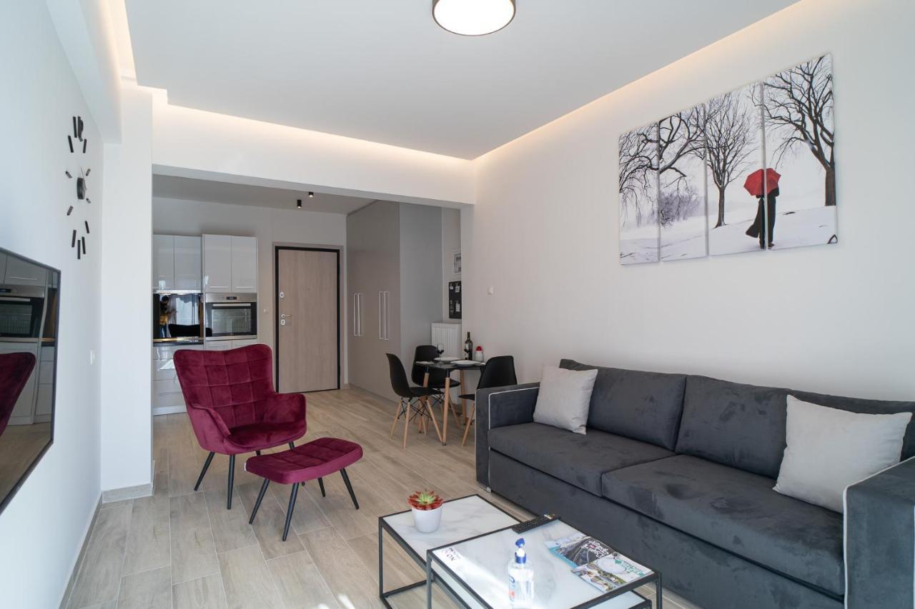 Lux Palace Trikala Bagian luar foto