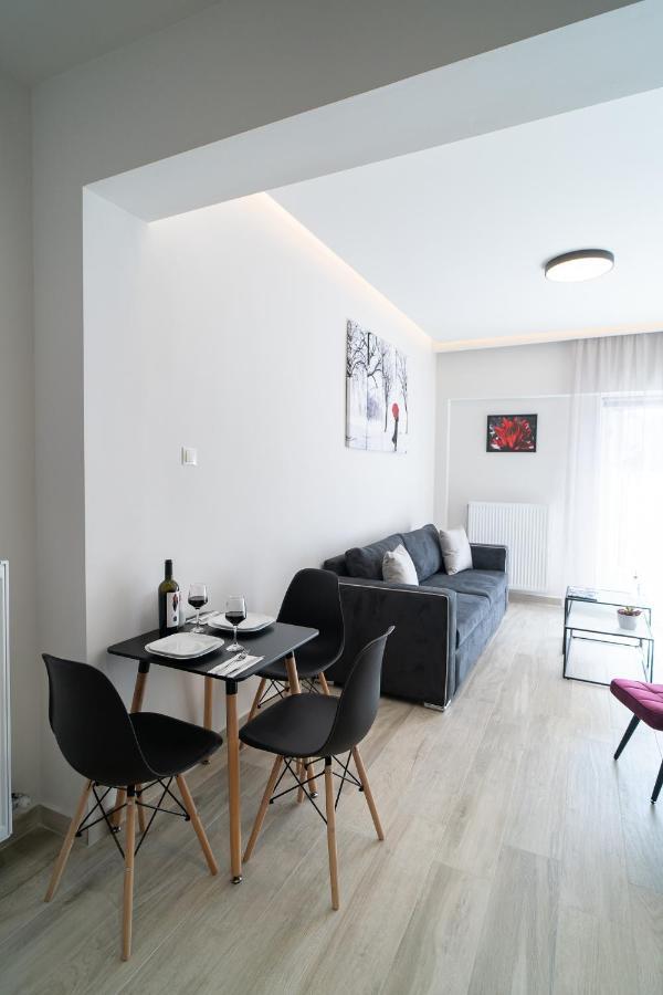 Lux Palace Trikala Bagian luar foto